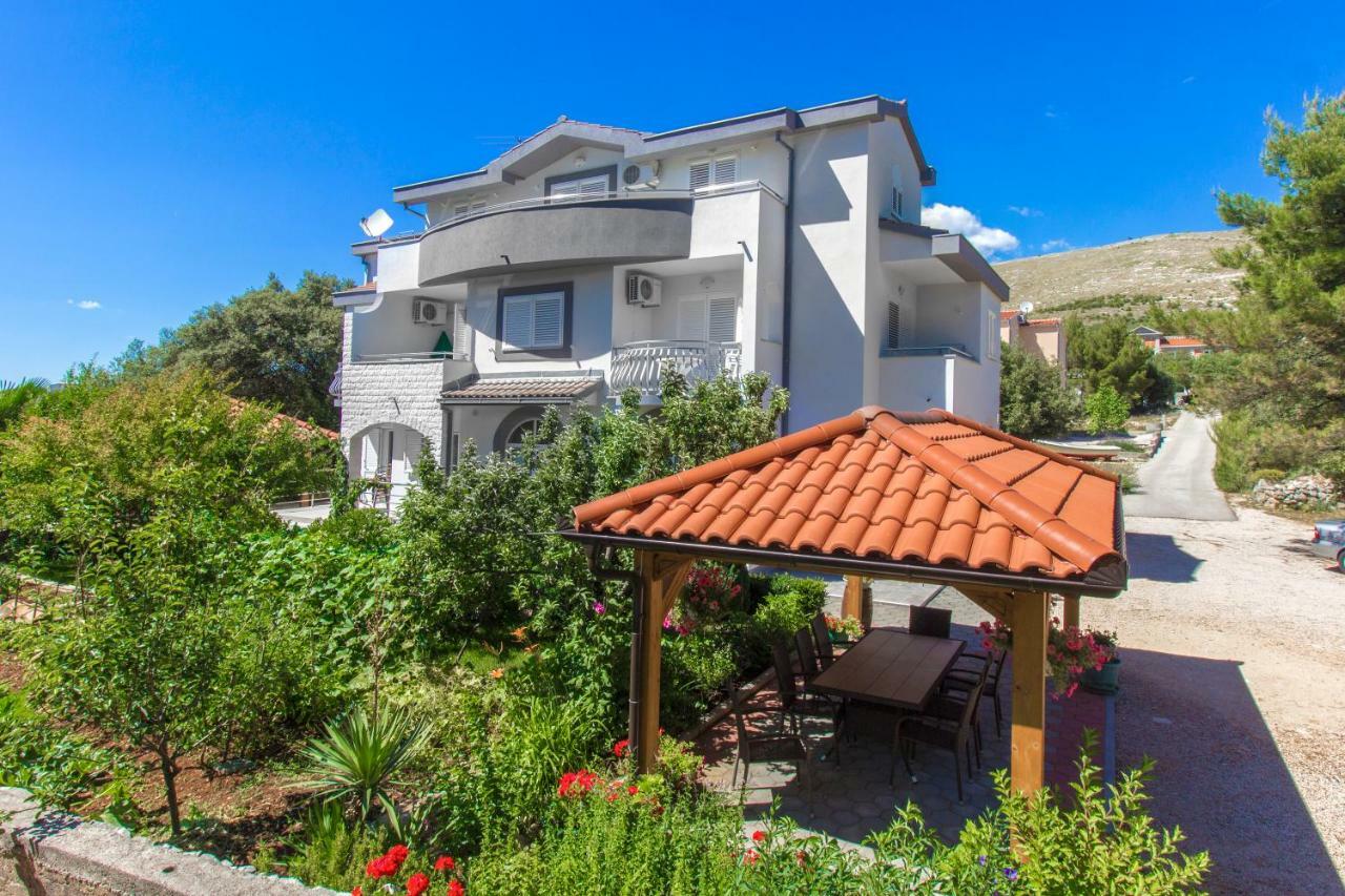 Apartmani Vesna Grebastica Bagian luar foto