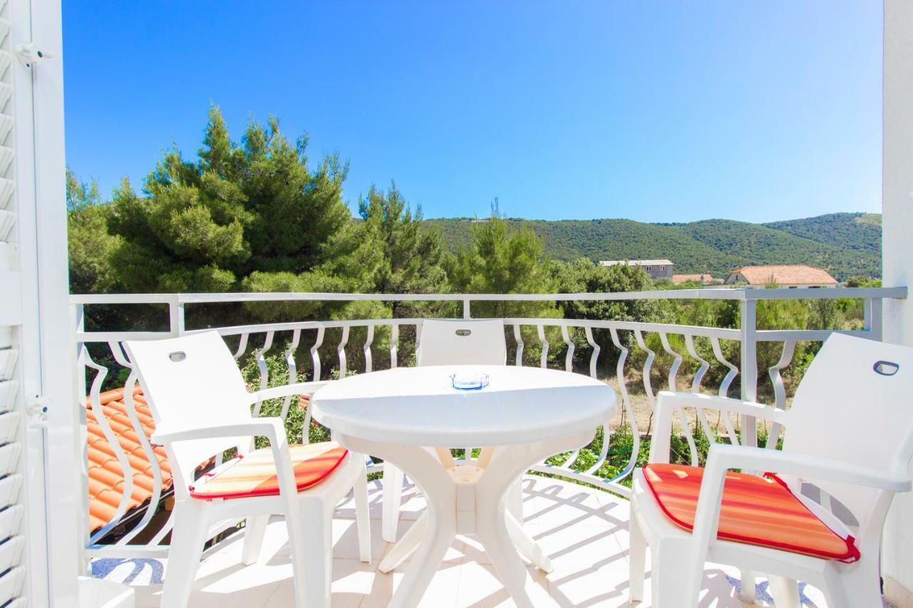 Apartmani Vesna Grebastica Bagian luar foto