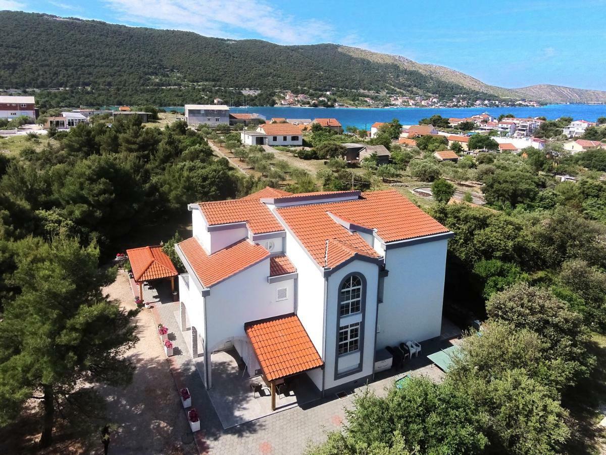 Apartmani Vesna Grebastica Bagian luar foto