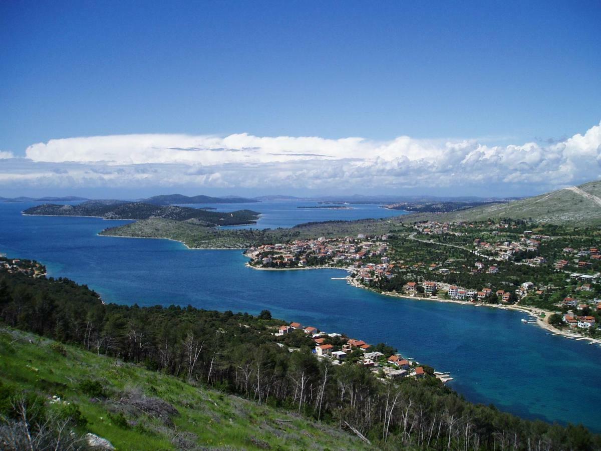 Apartmani Vesna Grebastica Bagian luar foto